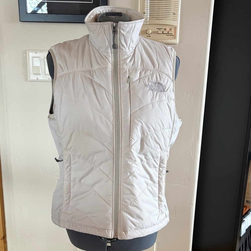 The North Face Women's Off White Puffer Vest Medium